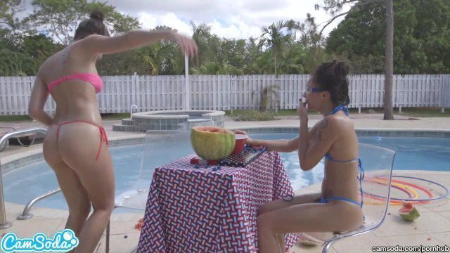 camsoda teens with make watermelon explode with rubb