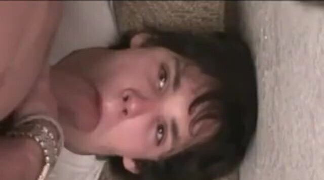 Mamando polla hermanastro