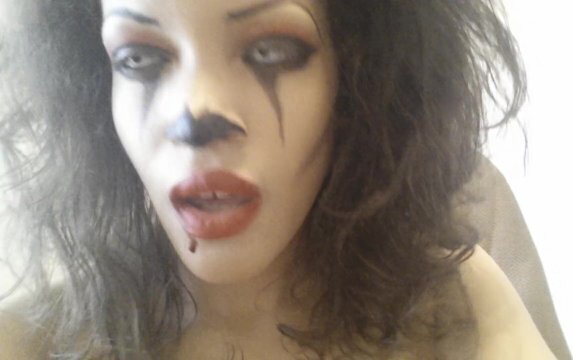 Clown slut dirty talks masturbates until orgasm! MissLady666