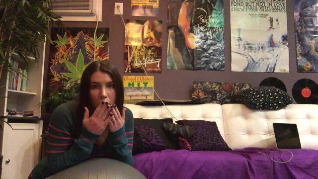 felicity feline gives shoutout fucking haters