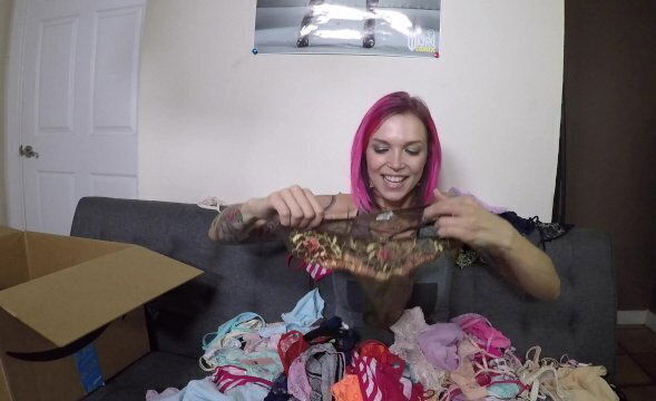 Anna's VLOG #91 Mail Time!