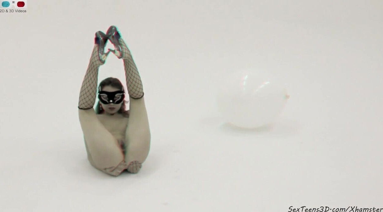 Masked girl posing in studio - 3D porn backstage