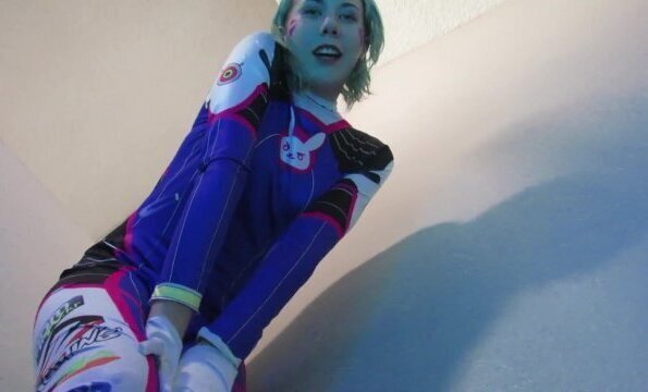 Lives D.va Cosplay Giantess Humiliation