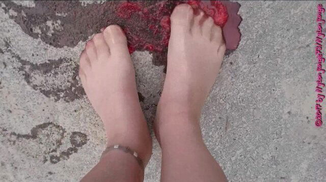 Zweite Erdbeere zertreten Nylon Spaß