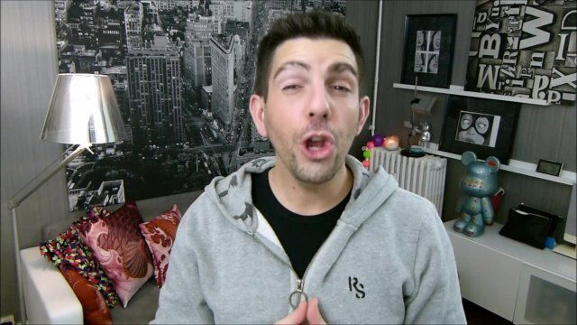 TOUCHEZ VOUS COUILLES trucs faire avec boules