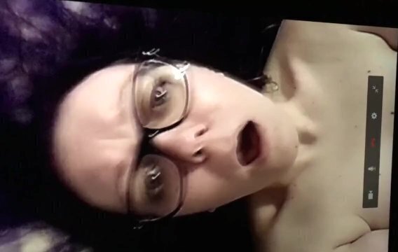 chat girlfriend loopy cuckold friend come slut squirt