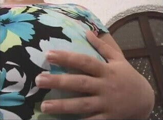 Amateur-Milf with Huge Boobs - Posing