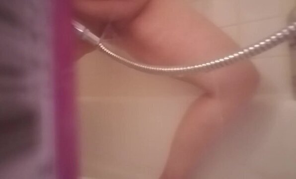 Naughty amateur shower head pussy
