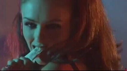 Elizabeth Hurley sexy 