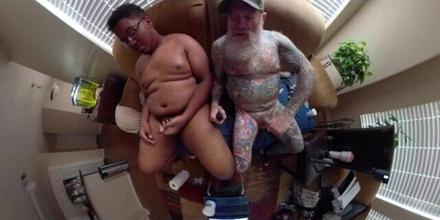 Bating with CumStained from BateWorld Part 3