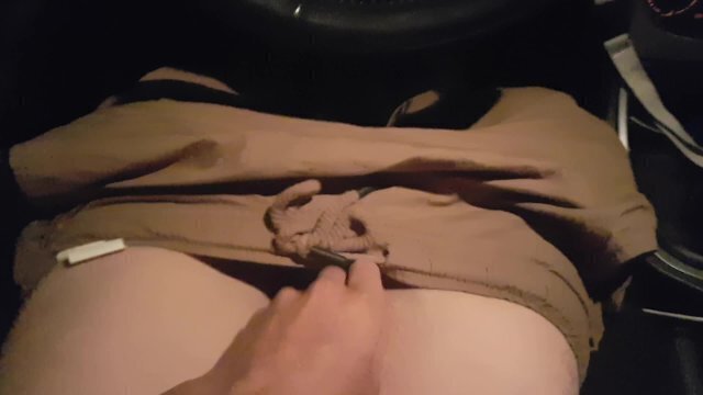Blowjob in car – swallowing cum load from 19 year old stranger