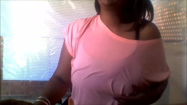 Independent Cam-girl Smoking Sexy again