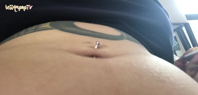 loud hungry belly sounds