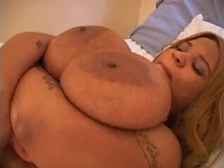 Some big azz tiities!!!!