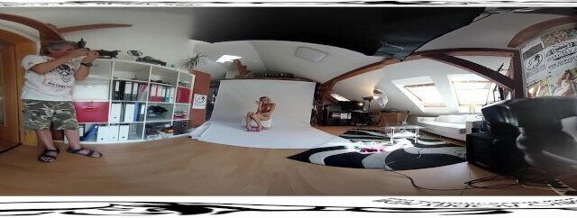 Claudia Backstage before masturbation video 3DVR UP-DOWN