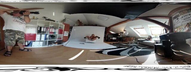 Claudia Backstage before masturbation video 3DVR UP-DOWN