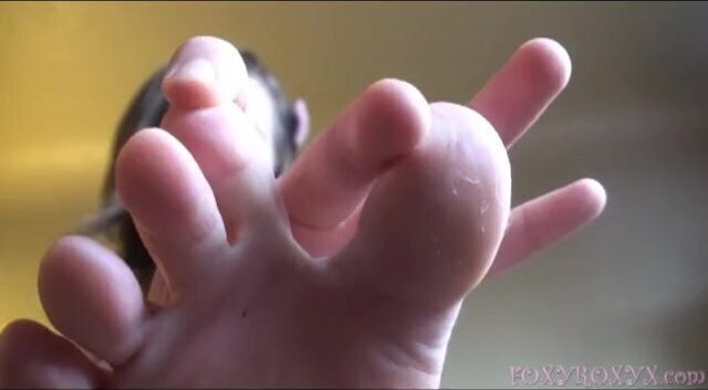 CLEAN MY SHOES, CLEAN MY FEET