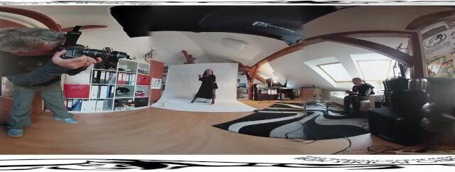 Teressa Bizare noir Backstage before masturbation 3DVR UP-DOWN