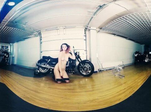 Model Klara Bikes Babes Sexy clips 3DVR180