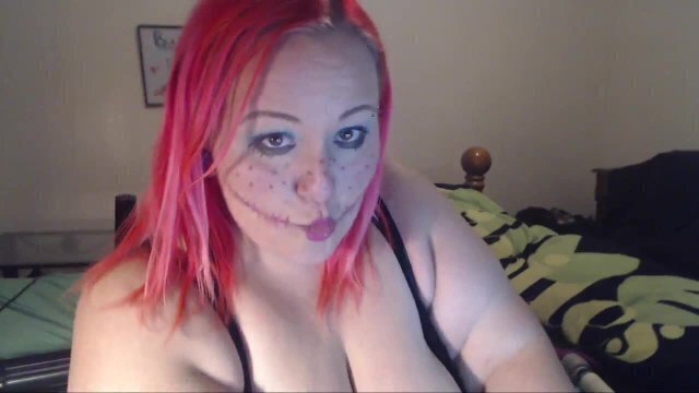 Marionette Doll Rubs Pussy Cums