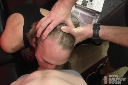 cocksucker with reflex deep throats straight friend