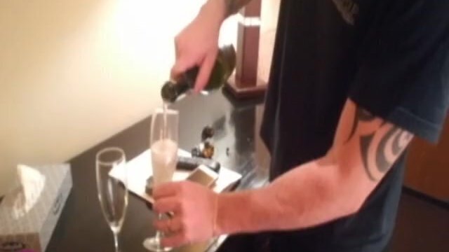 Lara fucked hotel room room service (creampie)