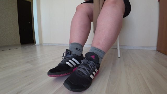 Thick legs change socks sneakers nylon elegant shoes.