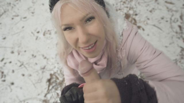 Quickie winter walk. came minutes into throat.