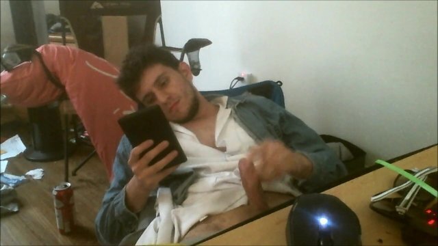 ...!!! Little Bitch Gonna !!!...