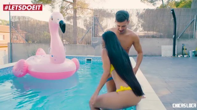 LETSDOEIT Petite Latina Spreads Legs Outdoor Fucking