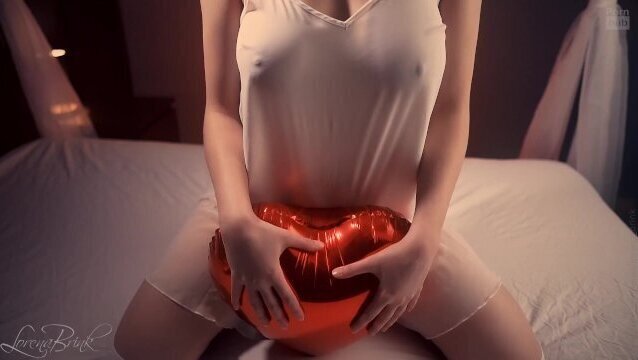 Balloon Humping Riding, Happy Valentine's! Heart-shaped Balloon