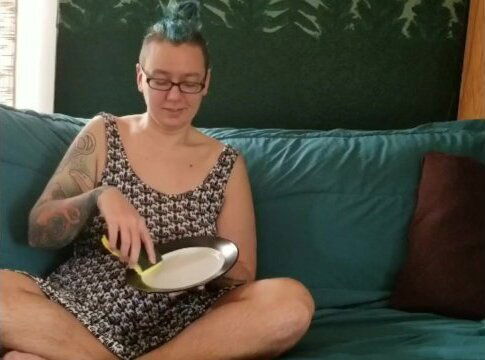 Clean Dishes Roommate