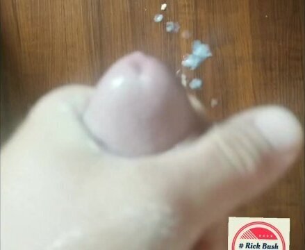 Single male Masterbating huge shot!!