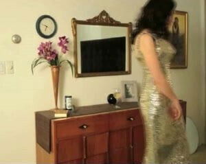 BEAUTIFUL LADY UNDRESSING (THE SOUND NYLONS)