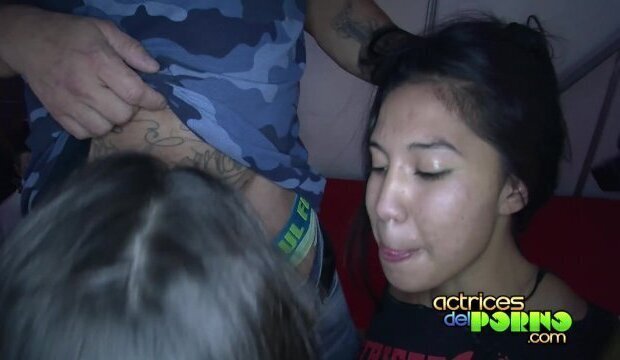 chica público subió escenario follar Barcelona Nacho