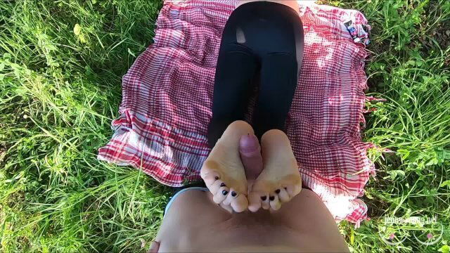 Redhair beauty does footjob sports leggings.jenny-young.net