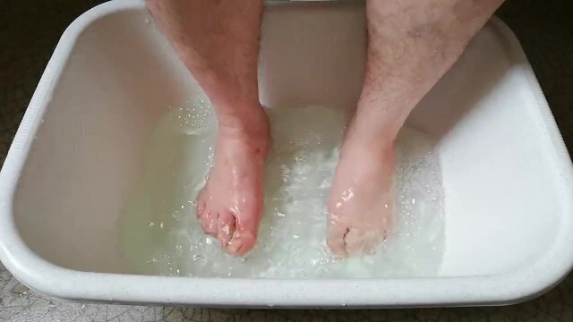 Washing tools, with green shampoo