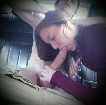 BabyBaileyBanks Busts Down A Big Dick in the Backseat!