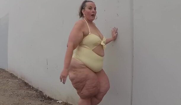 Cellulite thighs booty