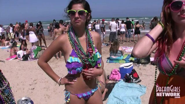 Flashing Kissing Licking Nipples Spring Break