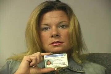 Brunnette with a nice rack giving a BJ