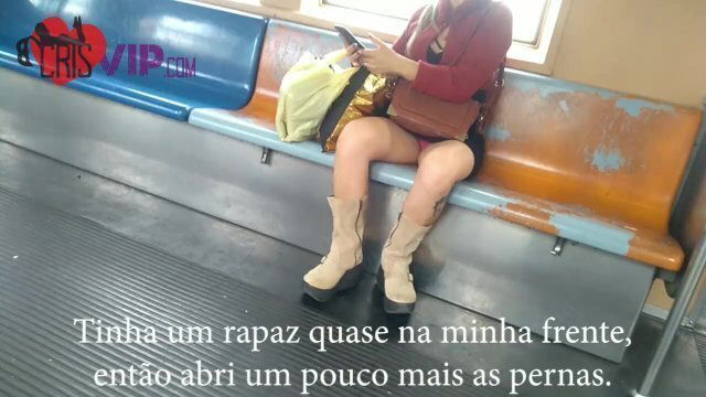 Casada se exibindo dentro do supermercado Rondão e no trem da Cptm