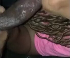 Sucking dick outside on the tennis court