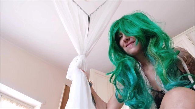 ingiurie offese deficente pagante vuole essere umiliato,