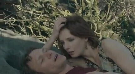 Puffball (2007, Kelly Reilly)