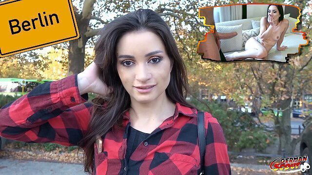 GERMAN SCOUT - VALENTINA IN BERLIN BEI STRASSEN CASTING DIREKT GEFICKT