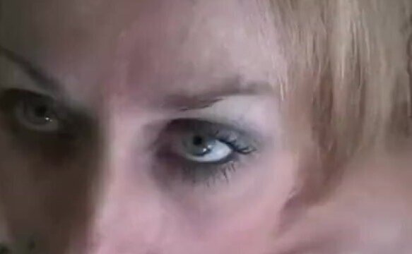 Blowjob From Amateur GILF Feels Like Oral Sex Heaven