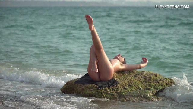 Nadara sexy gymnastics