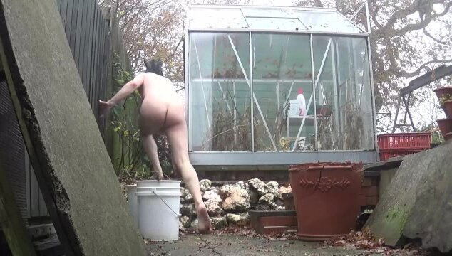 Boy, locked house naked, retrieve spare from garden