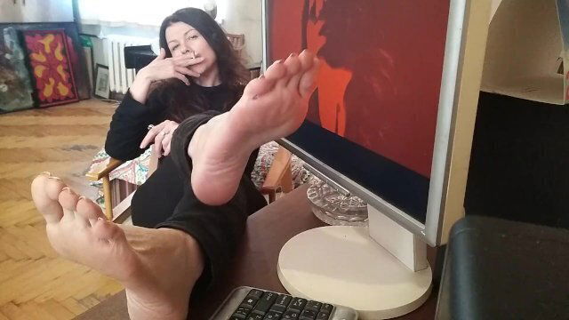 Worship feet when smoking listen song OlgaNovem